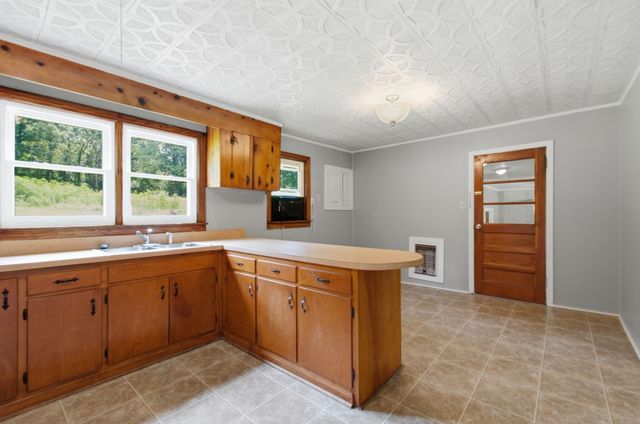 3005 Fairview Blvd, Fairview, TN 37062