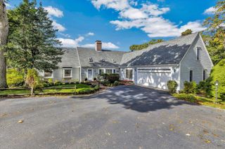 4 Maureens Way, Dennis, MA 02638