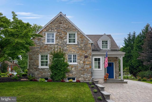 1067 HELEN AVENUE, Lancaster, PA 17601