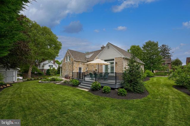 1067 HELEN AVENUE, Lancaster, PA 17601
