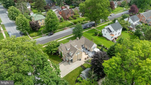 1067 HELEN AVENUE, Lancaster, PA 17601