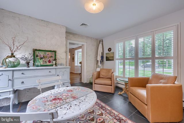 1067 HELEN AVENUE, Lancaster, PA 17601