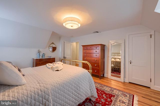 1067 HELEN AVENUE, Lancaster, PA 17601