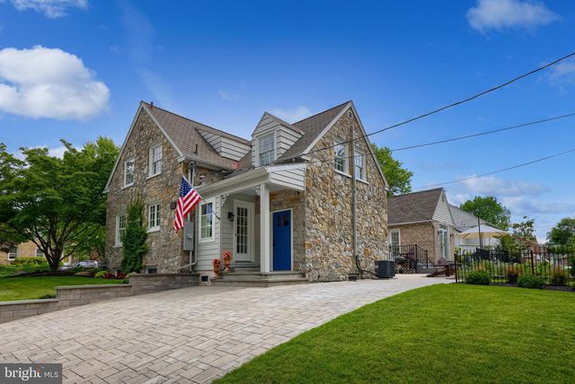 1067 HELEN AVENUE, Lancaster, PA 17601