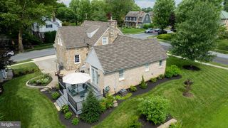 1067 HELEN AVENUE, Lancaster, PA 17601