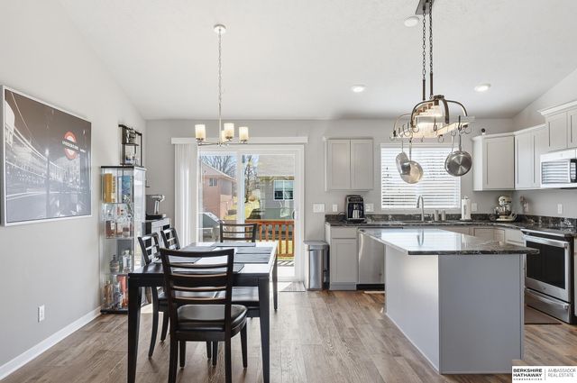 8311 King Street, Omaha, NE 68122