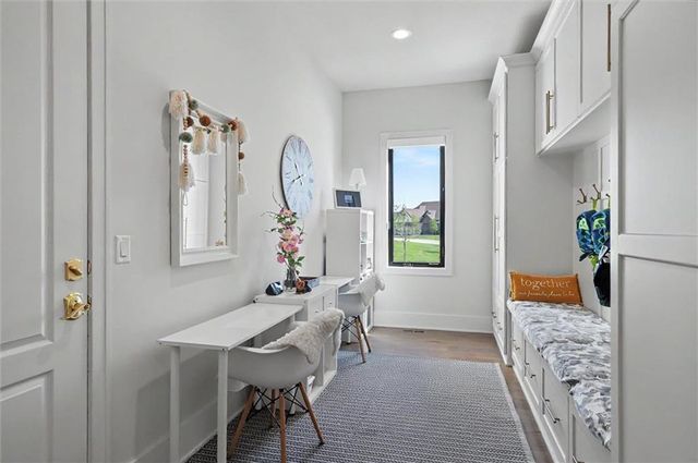15820 Oakmont Street, Overland Park, KS 66221