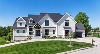 15820 Oakmont Street, Overland Park, KS 66221