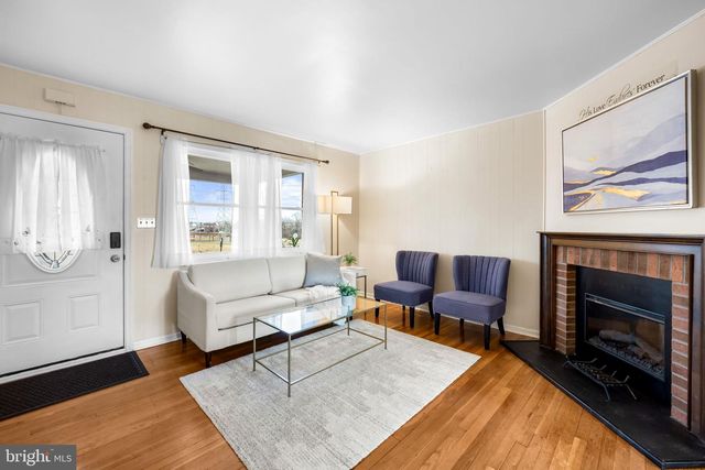 2811 MOORGATE RD, Baltimore, MD 21222