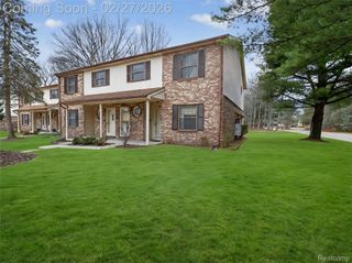 35652 Castlewood Court, Westland, MI 48185