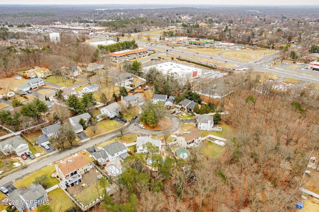 96 Heritage Drive, Howell, NJ 07731