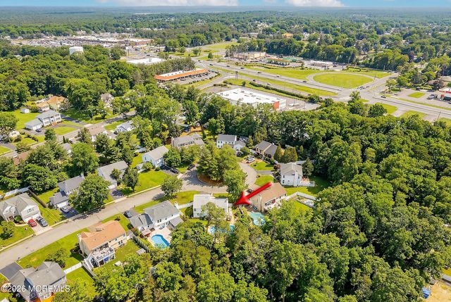 96 Heritage Drive, Howell, NJ 07731