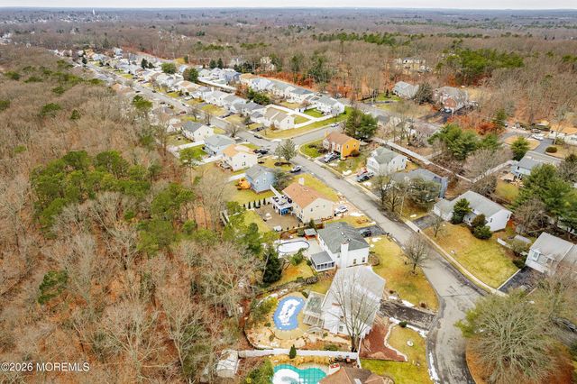 96 Heritage Drive, Howell, NJ 07731