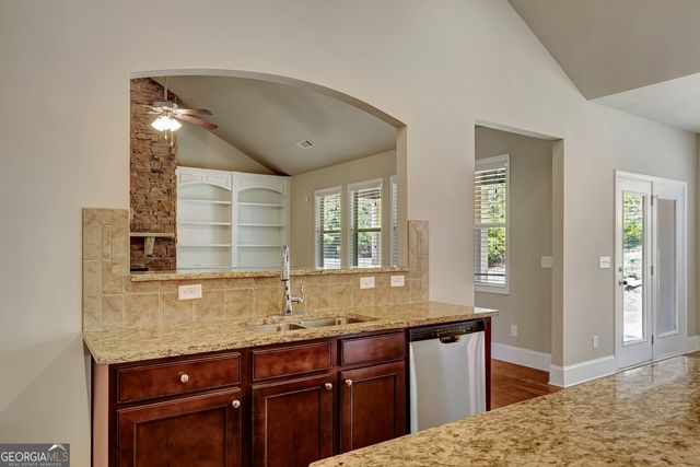 235 Renwick Drive, Senoia, GA 30276