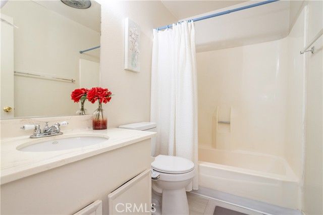 10125 De Soto 45, Chatsworth (los Angeles), CA 91311