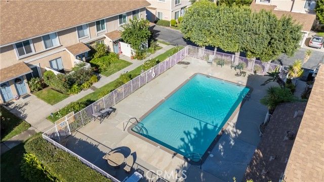 10125 De Soto 45, Chatsworth (los Angeles), CA 91311