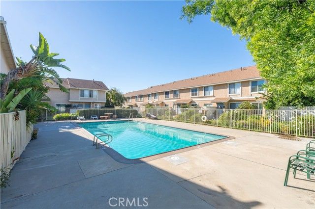 10125 De Soto 45, Chatsworth (los Angeles), CA 91311