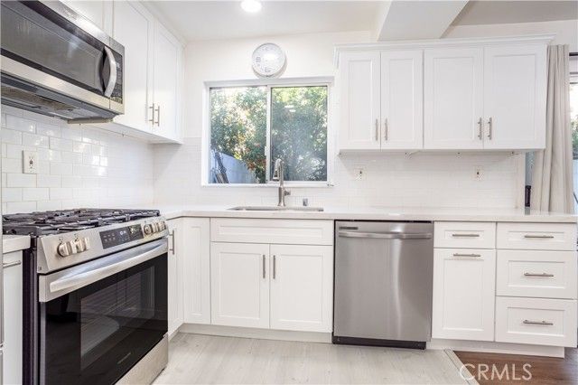 10125 De Soto 45, Chatsworth (los Angeles), CA 91311