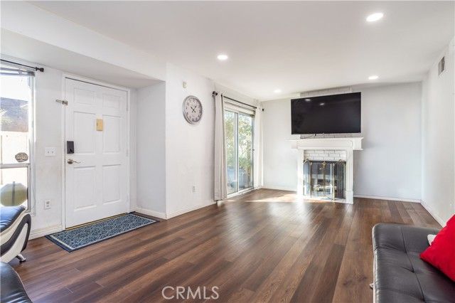 10125 De Soto 45, Chatsworth (los Angeles), CA 91311