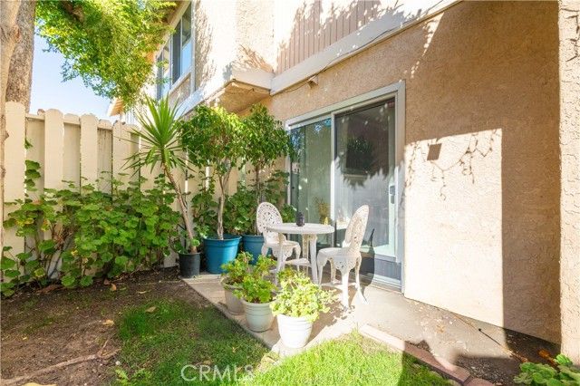 10125 De Soto 45, Chatsworth (los Angeles), CA 91311