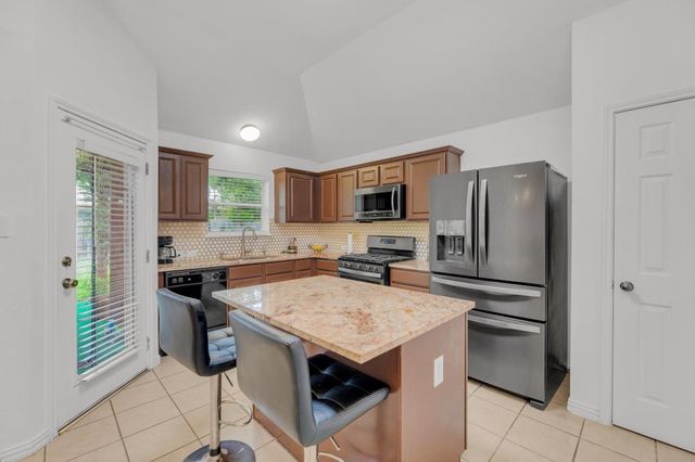 3912 Hidden Lake XING, Pflugerville, TX 78660