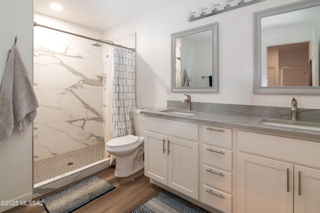 320 W Spring Valley Drive, Oro Valley, AZ 85704