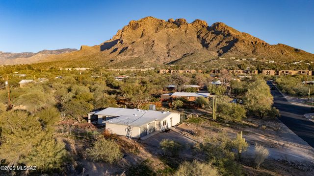 320 W Spring Valley Drive, Oro Valley, AZ 85704