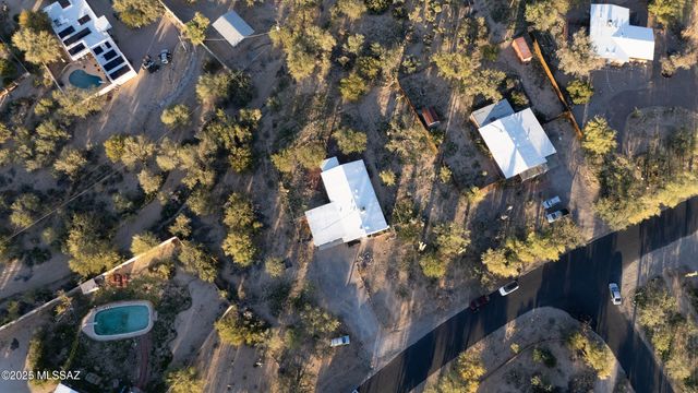 320 W Spring Valley Drive, Oro Valley, AZ 85704