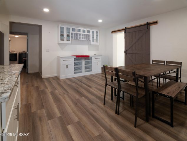 320 W Spring Valley Drive, Oro Valley, AZ 85704