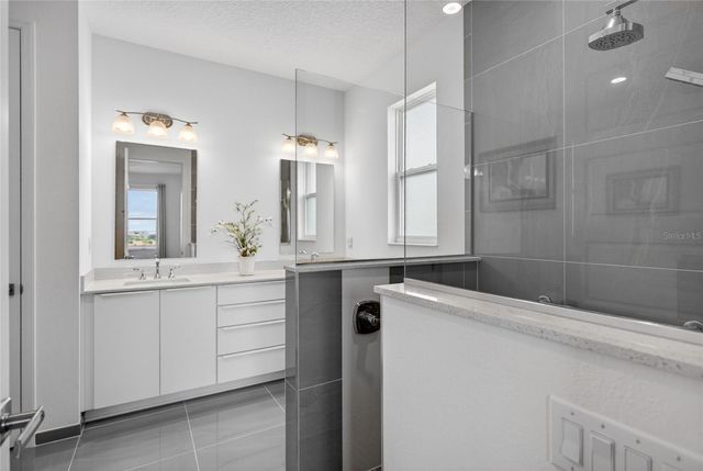 8801 SW 103RD CIRCLE, Ocala, FL 34481