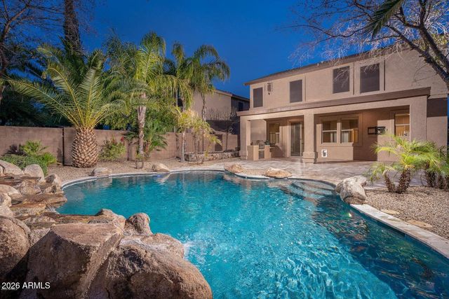 1910 E PATRICK Lane, Phoenix, AZ 85024