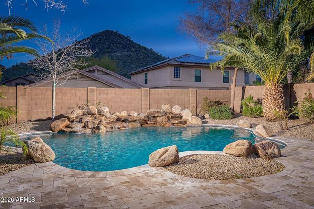 1910 E PATRICK Lane, Phoenix, AZ 85024
