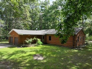 2952 S Crestview Drive, Winamac, IN 46996