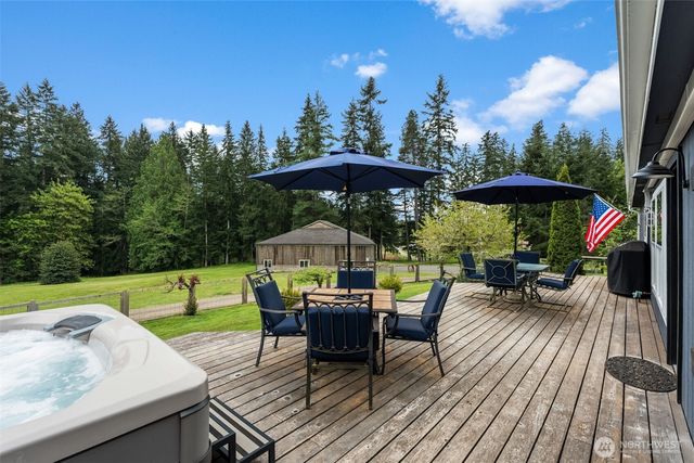 1998 NW Luoto Road, Poulsbo, WA 98370