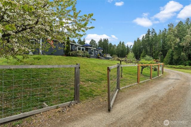 1998 NW Luoto Road, Poulsbo, WA 98370