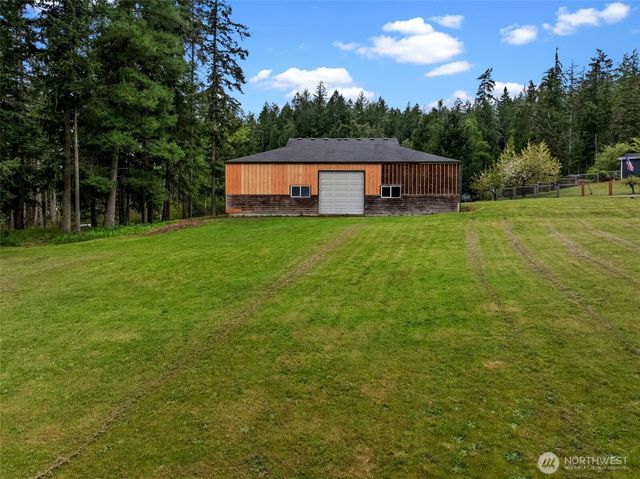 1998 NW Luoto Road, Poulsbo, WA 98370