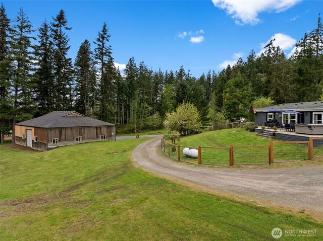 1998 NW Luoto Road, Poulsbo, WA 98370