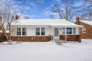 28027 Bohn Street, Roseville, MI 48066