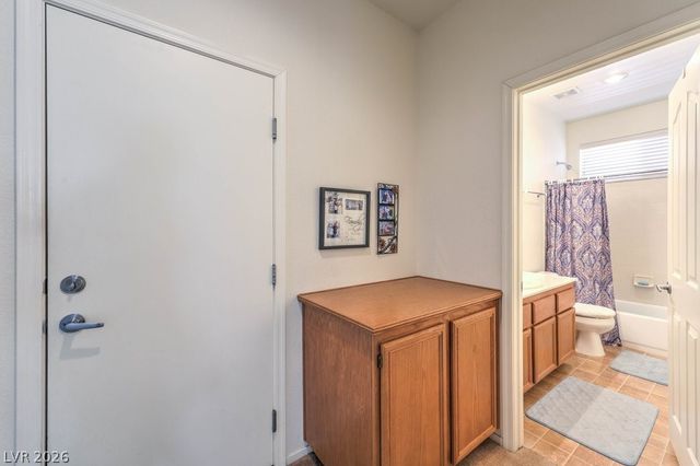 1121 Echo Beach Avenue, North Las Vegas, NV 89086