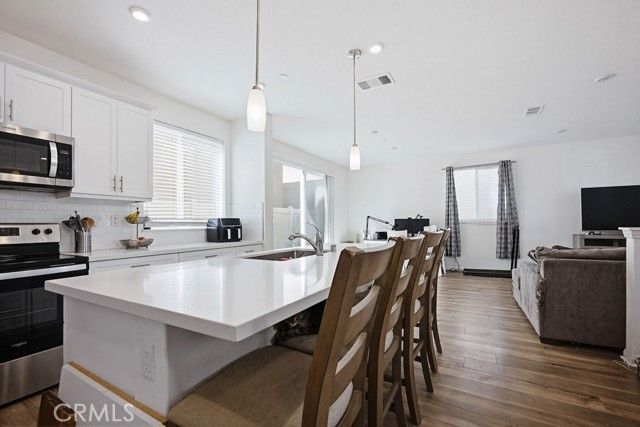 950 Helena Ridge, Lake Elsinore, CA 92530