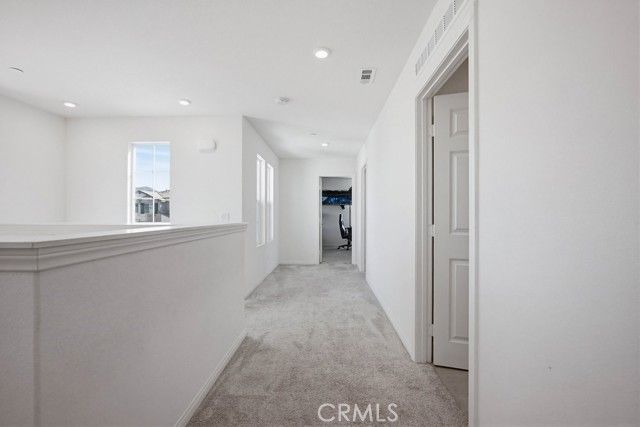 950 Helena Ridge, Lake Elsinore, CA 92530