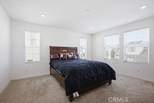 950 Helena Ridge, Lake Elsinore, CA 92530