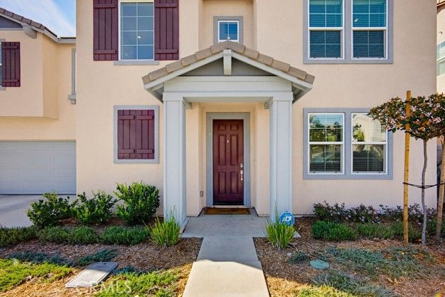 950 Helena Ridge, Lake Elsinore, CA 92530