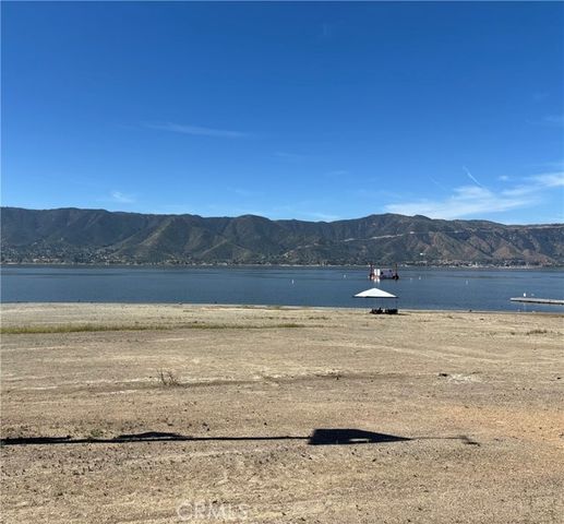 950 Helena Ridge, Lake Elsinore, CA 92530