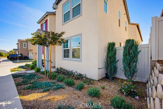 950 Helena Ridge, Lake Elsinore, CA 92530