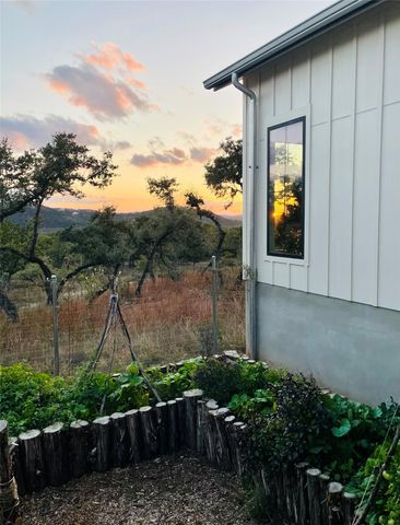 540 Casey LN, Wimberley, TX 78676