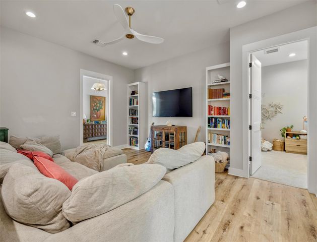 540 Casey LN, Wimberley, TX 78676