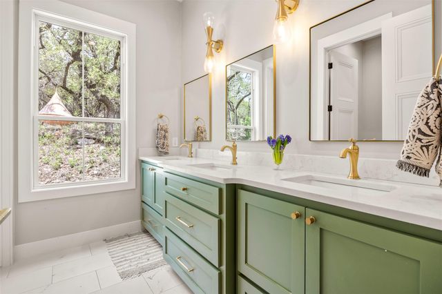 540 Casey LN, Wimberley, TX 78676