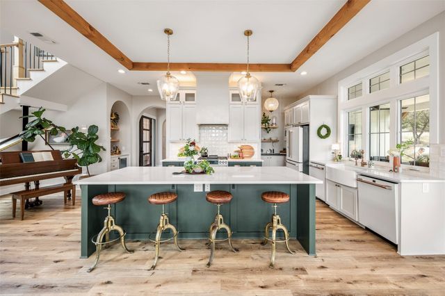 540 Casey LN, Wimberley, TX 78676