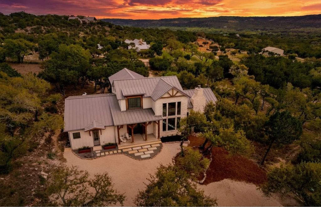 540 Casey LN, Wimberley, TX 78676